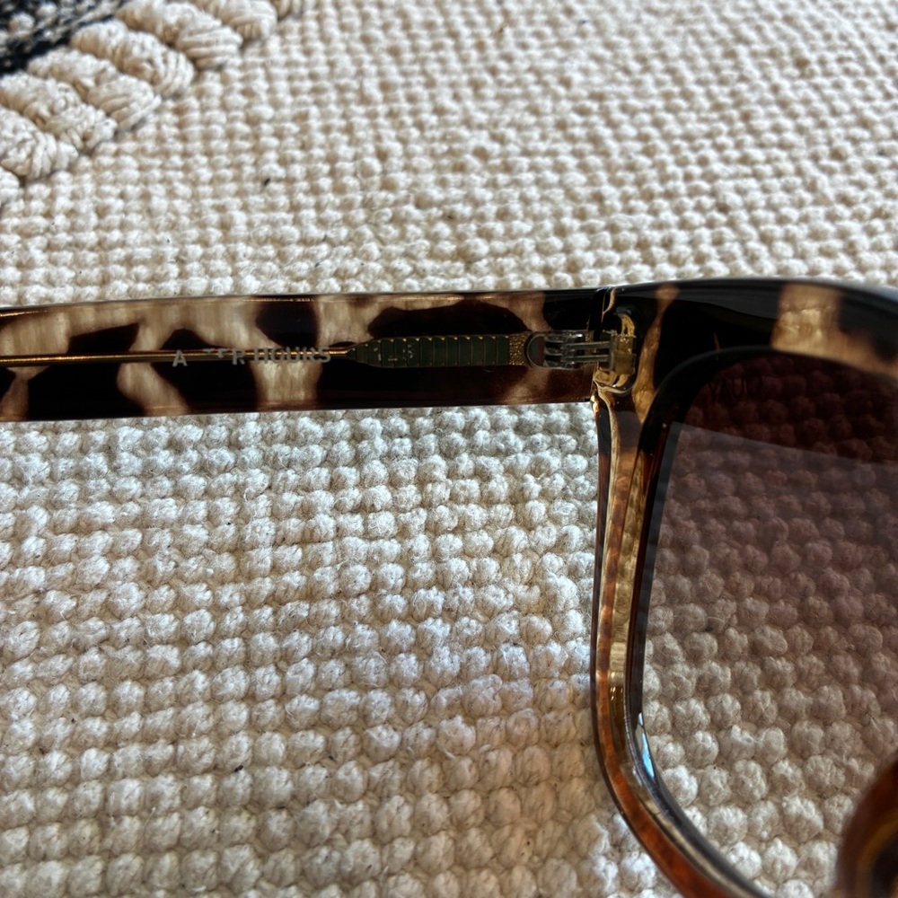Quay Australia Tortoise Sunglasses - Picture 9 of 9